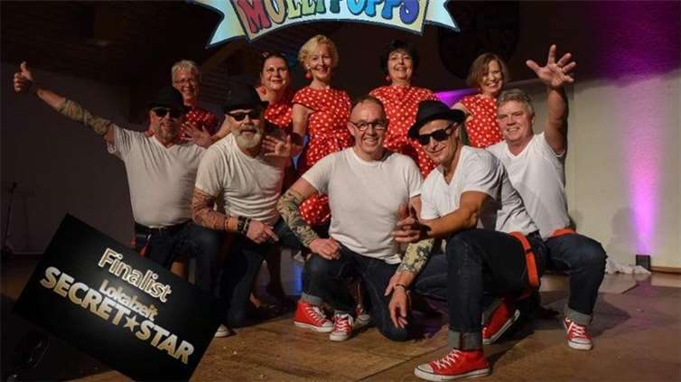 Tanzgruppe "Die Mollypopps" bei ihrem Auftritt am 19.11.2019 in Flonheim bei der...