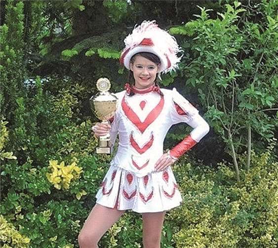 Tanzmariechen Julia Steinigans.  Privat