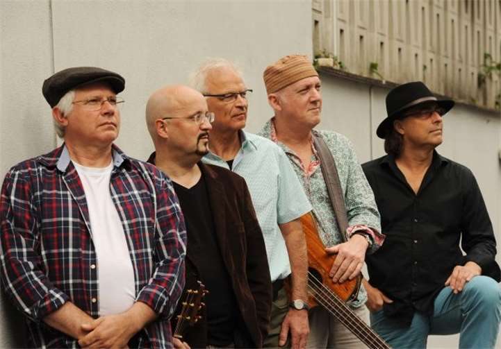 „Taste of Woodstock“ überzeugen mit handgemachten Westcoast-Rock. privat