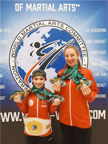 Taylor Schmitz und Felice Karger.