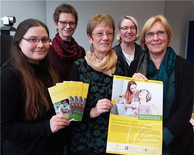 Team 2020 (von links): Christine Hartok (Verwaltung/Öffentlichkeitsarbeit), Irmgard Israel (Ehrenamt Öffentlichkeitsarbeit/Netzwerkarbeit), Anne Dommershausen (Koordination/Vermittlung), Julianne Klein (Verwaltung/Öffentlichkeitsarbeit), Michaela Wolff (Netzwerkarbeit /Öffentlichkeitsarbeit). Foto: privat
