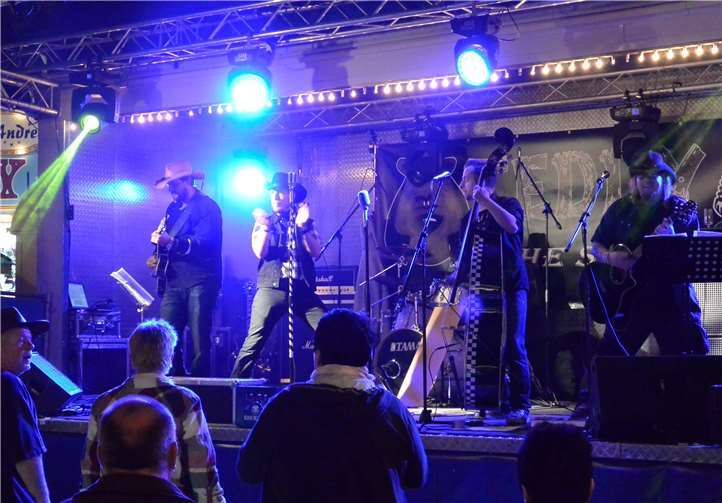 Teddy & The Slags werden dem Publikum in Andernach einheizen. Foto: privat