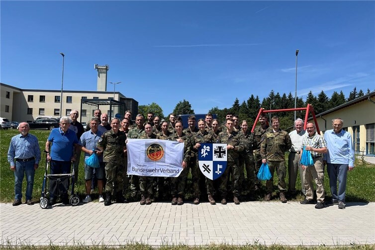 Teilnehmende an der Vortragsveranstaltung über Europa im Eifelstandort Mayen.