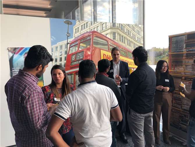 Teilnehmende der Veranstaltungsreihe „Next Stop: Job“ bei einem Besuch beim Paket- und Brief-Expressdienst DHL in Bonn in 2019. Foto: Rhein-Sieg-Kreis