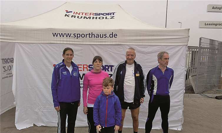 Teilnehmer am Gewerbeparklauf vom SV Urmitz über die 10-km-Strecke (v.l.) Monika Kracke, Heike Kohlhaas, Edward Nocker, Thomas Wald. privat