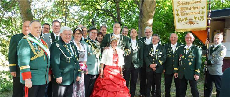 Teilnehmer beim Bezirksbundessschießen.Karl-Heinz Steffes