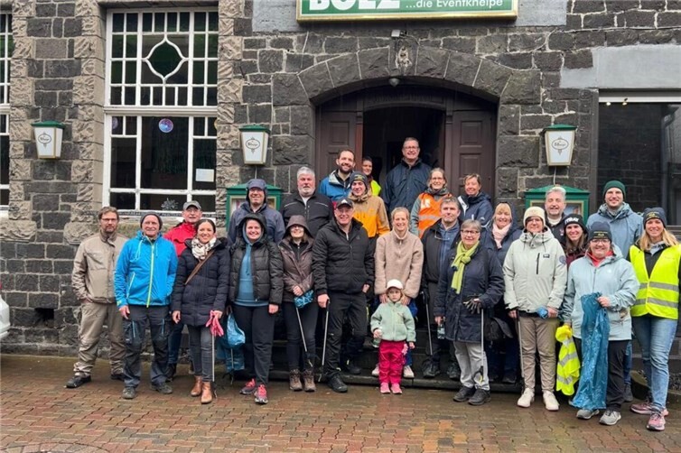 Teilnehmer der Umweltaktion.