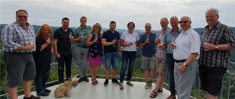 Teilnehmer der Veranstaltung „CDU vor Ort“ auf dem Goethepunkt oberhalb von Obernhof. Foto: CDU-Gemeindeverband Bad Ems – Nassau