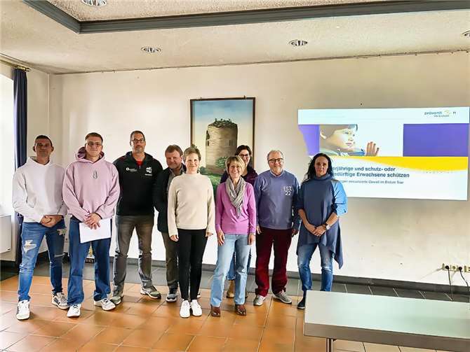 Teilnehmer des Seminars mit Sabine Thull (1.v.li.). Foto: privat
