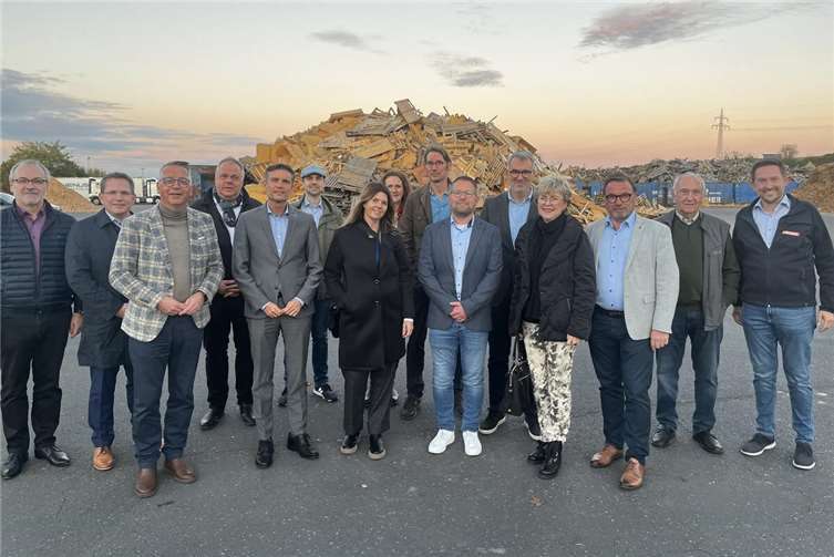 Teilnehmerinnen und Teilnehmer der Besichtigung der REMONDIS Mittelrhein GmbH. Foto: Initiative Region Koblenz-Mittelrhein e.V., Stephan Breser