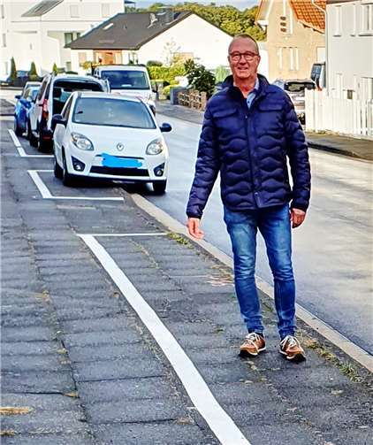 Teilweises Gehwegparken in Merzbach nun wieder möglich.