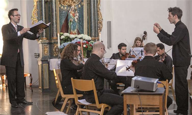 Tenor Nico Heinrich gab einige der Arien zum Besten, die einst Anton Raaf zu Weltruhm verholfen hatten.