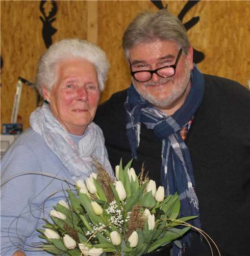 Thea Frankenstein wurde nachträglich für 25-jährige Vereinstreue ausgezeichnet.