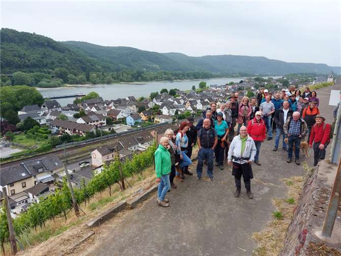 Themenwanderung, Weinparty und mehr Themenwanderung.