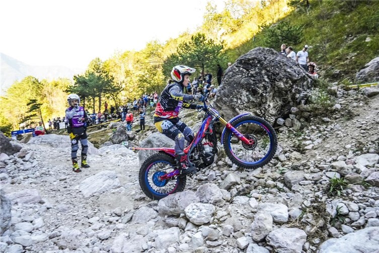 Theresa Angst bei der Trial-Mannschaftsweltmeisterschaft im italienischen Tolmezzo. Fotos: Mona Pekarek trialsport