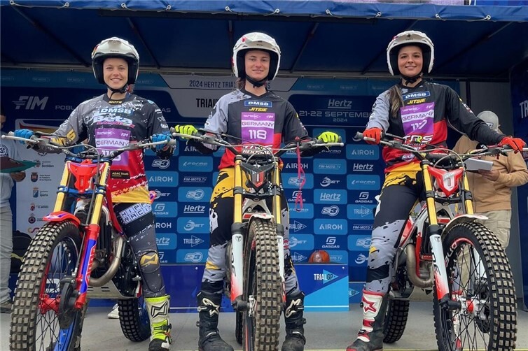 Theresa Angst (links im Bild) bei der Trial World Championship 2024.Foto: Privatarchiv
