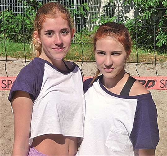Theresa Reif und Cecilia Kock (l.) konnten als jüngstes Team überzeugen.Heinz Nieskes