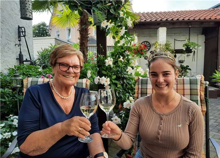 Therese Decroupet und Eva Lanzerath (r.). Foto: AB