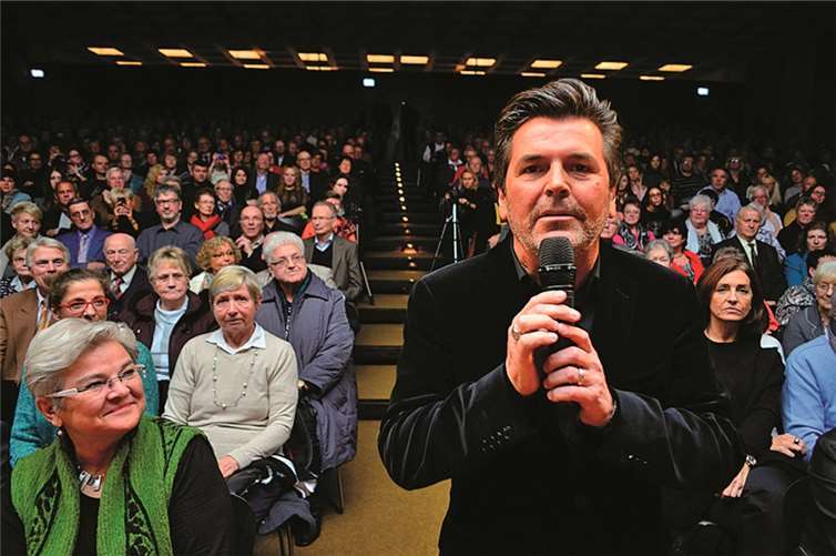 Thomas Anders begeisterte in der Aula der Anbetungskirche auf Berg Schönstatt etwa 700 Zuhörer.