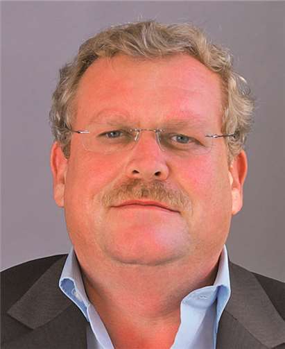 Erste Erfahrungen mit dem Mindestlohn Thomas Breuer von der IG BAU wird zu Gast sein. privat