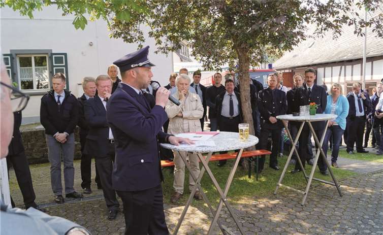 Thomas Elwig lobte als stellvertretender Wehrleiter der VG Treis-Karden die Lützer Kameraden und gratulierte zum 50. Geburtstag. -TT-