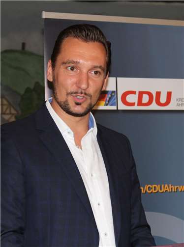 Die Verbandsgemeinde soll die familienfreundlichste Kommune im Kreis werden Thomas Karutz bei seiner überzeugenden Vorstellungsrede.