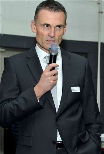 Thomas Klein stellte den Gästen die Unternehmensgruppe Elsen vor.