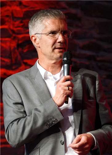 Thomas Paffenholz ist der neue Vorstandsvorsitzende der Sparkasse Neuwied und Nachfolger von Dr. Hermann-Josef Richard.