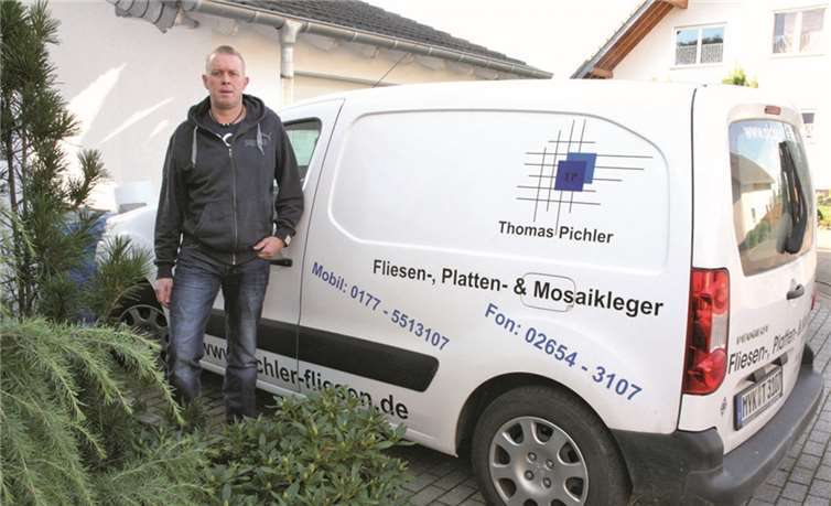 Thomas Pichler ist seit 10 Jahren selbstständiger Fliesen-, Platten- und Mosaikleger in Polch. WE