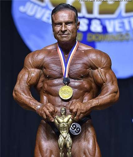Thomas Scheu konnte nach schwerer Verletzung seinen insgesamt sechsten Weltmeistertitel im Bodybuilding gewinnen. privat
