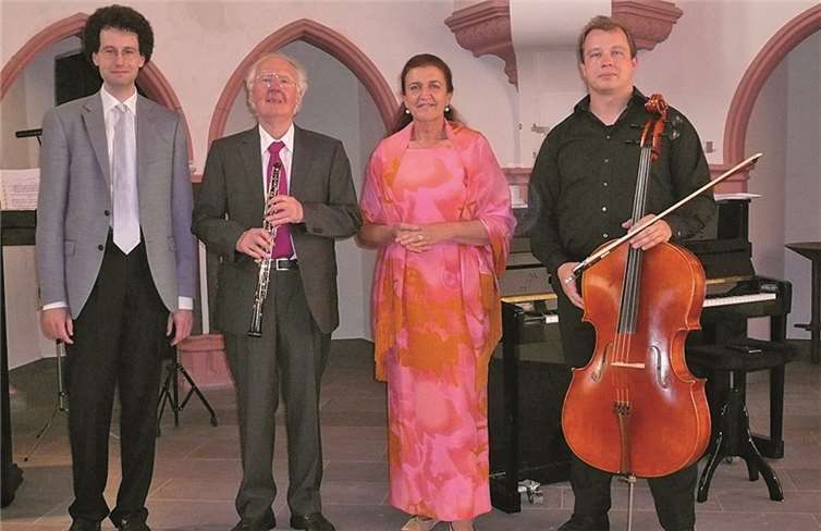 Thomas Schwarz, Klaus Büschler, Edeltrud Kahn und Vilhjalmur Sigridarson (von links) begeisterten die Zuhörer.privat