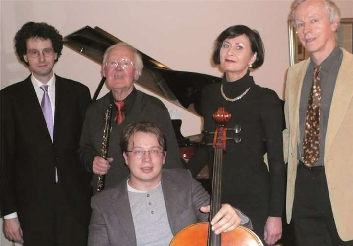 Thomas Schwarz, Klaus Büschler, Vilhjalmur Sigridarson, Elisabeth Grandjean und Egon Dämmer (v.l.n.r.). privat