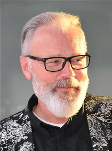 Thomas Spitz liest bei „only boys“.