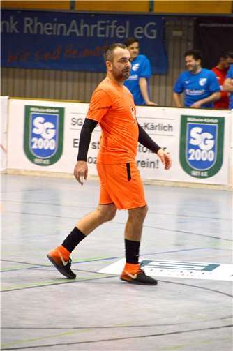 Thorsten Knöll fungierte als erfolgreicher Spielertrainer der Alten Herren der SG 2000.