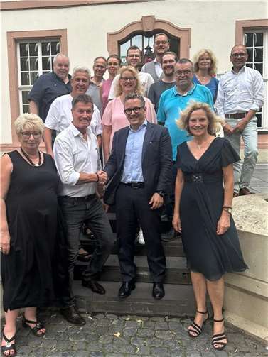 Thorsten Rudolph freut sich über die Nominierung durch den SPD-Vorstand Koblenz. Von den Vorständen der SPD Rhein-Lahn und der SPD Mayen-Koblenz war er bereits in den vergangenen Wochen nominiert worden.  Quelle: Adolf Lorenz-Wangard