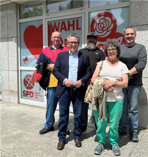 Thorsten Rudolph tauschte sich vor kurzem mit Vertreterinnen und Vertretern der Rheinwerkstatt in Boppard aus. Mit dabei waren Werkstattleiter Andreas Stamm sowie Silvia Huhn, Bernd Arend und Sven Ziegler. Quelle: Wahlkreisbüro Thorsten Rudolph / Karin Küsel