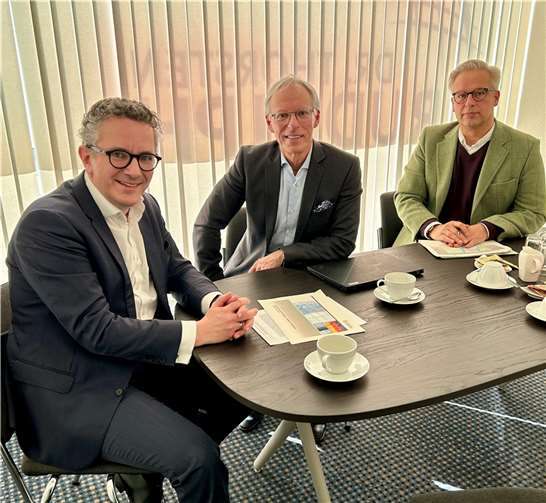 Thorsten Rudolph traf sich vor kurzem mit dem BImA-Vorstandsmitglied Holger Hentschel (Mitte) sowie Regionalbereichsleiter Wolfram Schaller (rechts), um über die BImA-Wohnungen in Koblenz zu sprechen. Foto: Wahlkreisbüro Thorsten Rudolph / Volker Schmidt