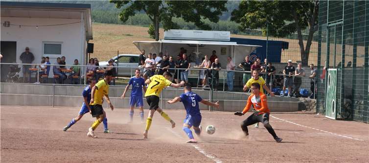 Tim Steinmetz behielt zwei Mal die Ruhe vor dem gegnerischen Tor und erzielte so seinen ersten Doppelpack im Seniorenfußball.Foto: privat