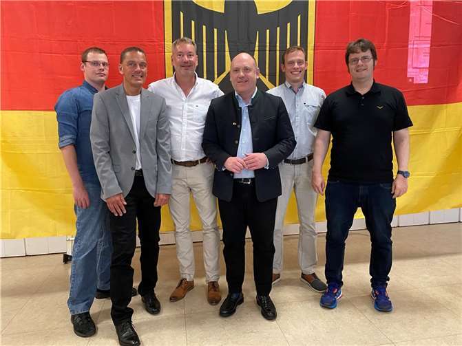 Tim Wurthmann, Thomas König, Martin Esser, Joachim Paul, Jan Wurthmann, Thomas Damson (v.l.). Foto: Privat