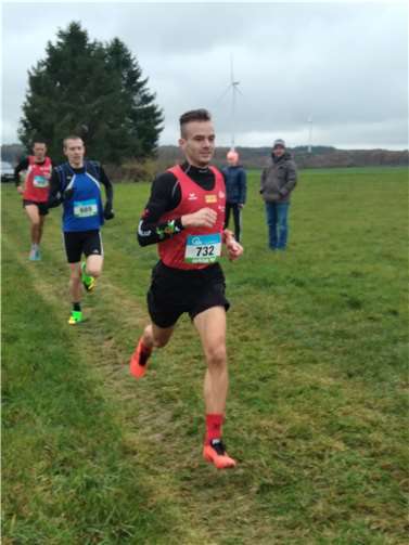 Tim an der Spitze des Feldes. Foto: privat