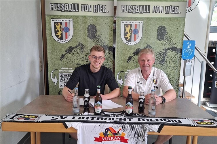 Timm Liss mit sportlichem Leiter Frank Schmitz