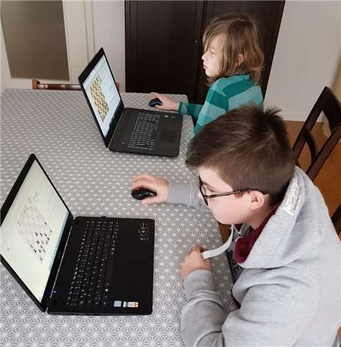 Timo Behrendt und Mika Ludewig konzentriert im Kampf gegen den Deutschen Meister.Fotos: Thorsten Kammer, TC Grafschaft