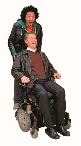 „Ziemlich beste Freunde“ Timothy Peach und Felix Frenken in der Komödie „Ziemlich beste Freunde“. Matthias Stutte