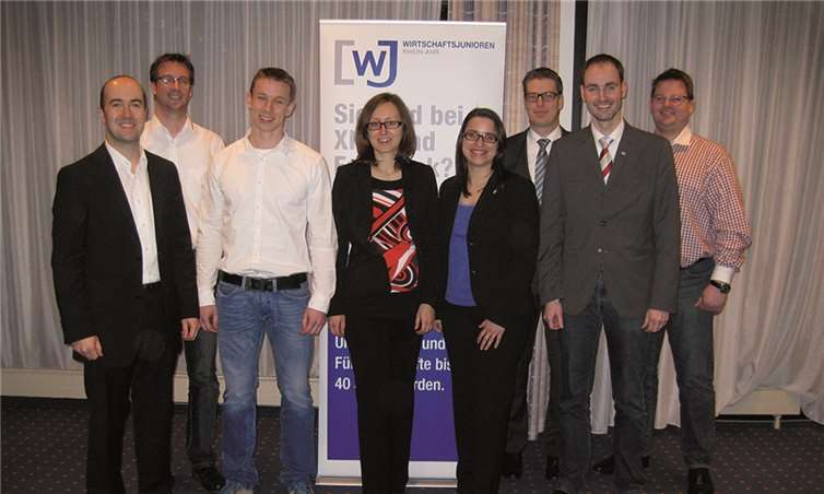 Tino Hackenbruch (v. l.), Daniel Queckenberg, Benjamin Brunschier, Valentina Schmitz, WJ-Kreissprecherin Corinna Schumacher, Christian Schmitt, WJ-Landesvorsitzender Florian Deumeland und Carsten Jacob. privat