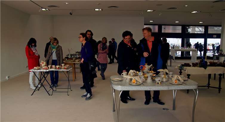 Tisch ist nicht gleich Tisch und Geschirr nicht gleich Geschirr - Eröffnung der Ausstellung „Höhr-Grenzhausen bittet zu Tisch“.