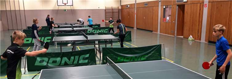 Tischtennis Jugendtraining bei TV Rheinbach. Foto: privat