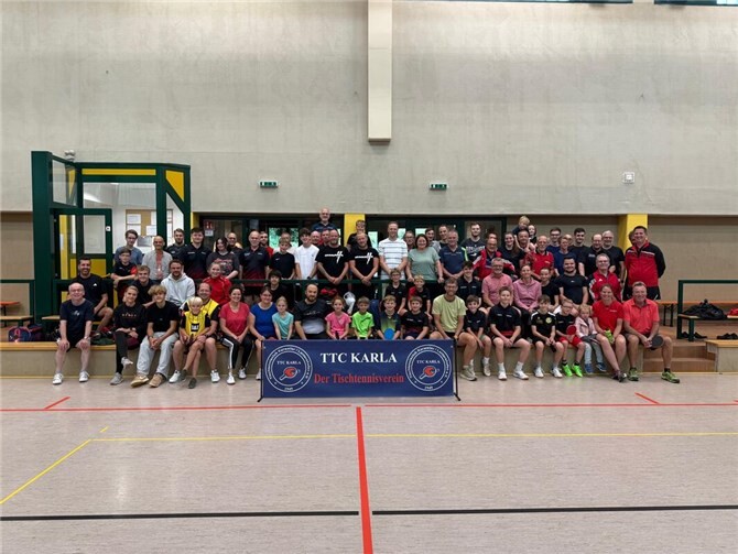 Tischtennis von 8 bis 80 – Der TTC Karla ist der größte Tischtennisverein im Rheinland.  Foto: Peter Klein