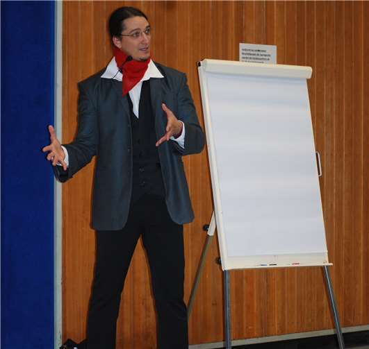 Tobias A.L. Rohde beim Vortrag. Foto: privat