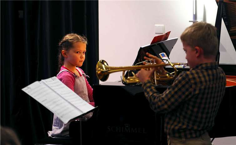 Tobias Einig mit seiner Begleiterin Annika Schäfgen. KMSMYK