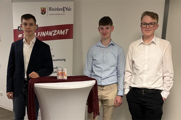 Tobias Geibüsch, Paul Hammes und Noel Tischkin.